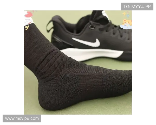 加厚吸汗设计足球运动袜舒适透气提高运动表现必备选择